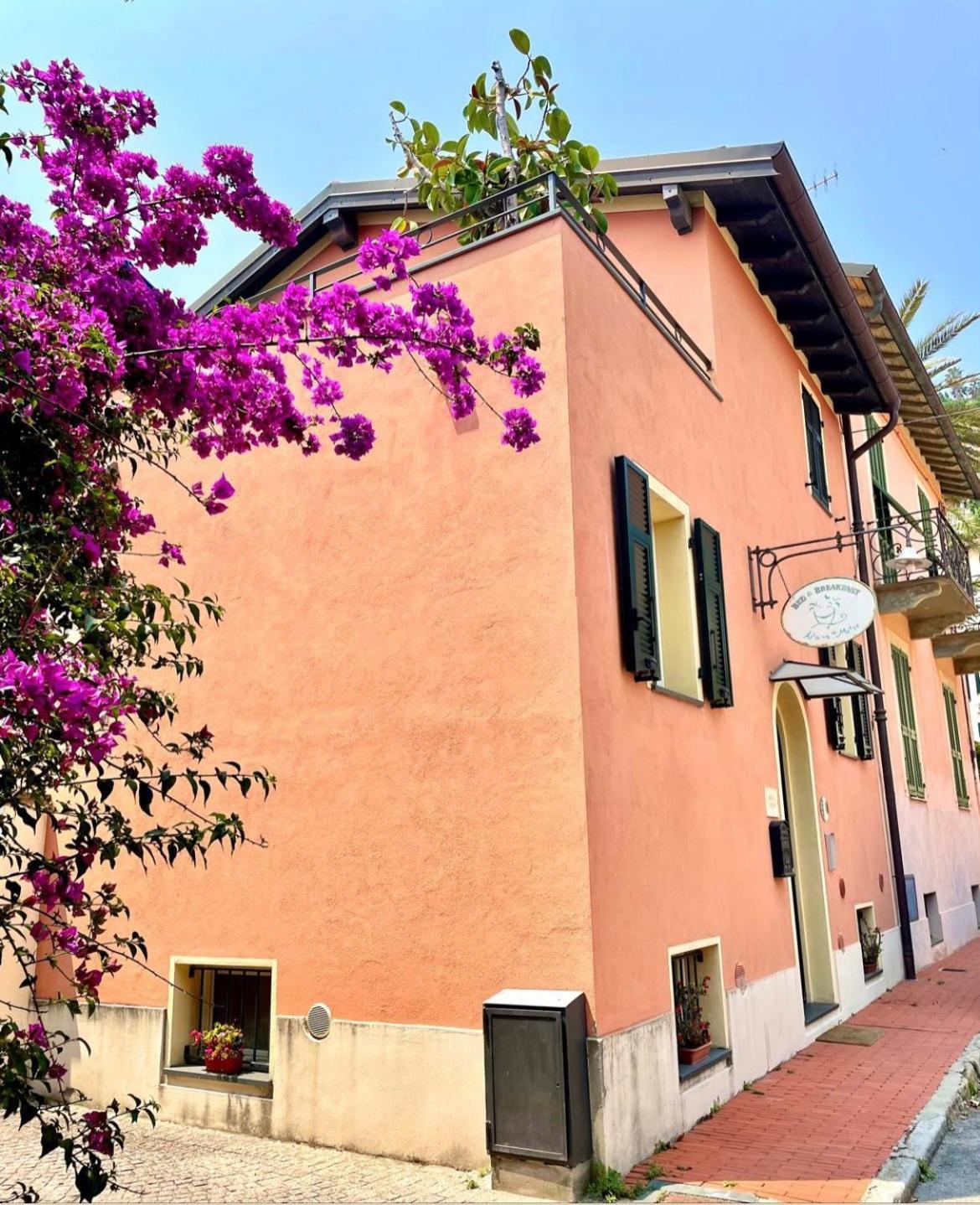 Acqua Di Mare Bed & Breakfast Bordighera Ngoại thất bức ảnh
