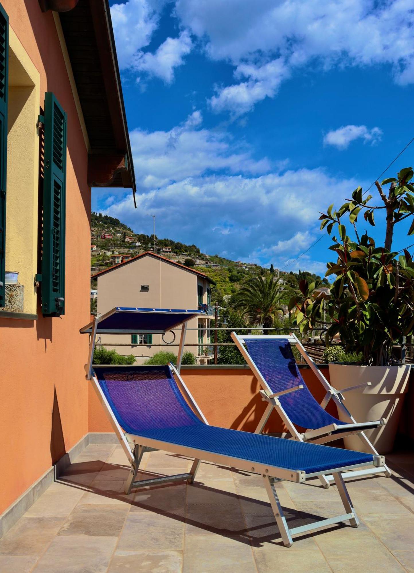 Acqua Di Mare Bed & Breakfast Bordighera Ngoại thất bức ảnh